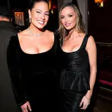 Ashley Graham nude #2659