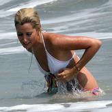 Ashley Tisdale голая #0260