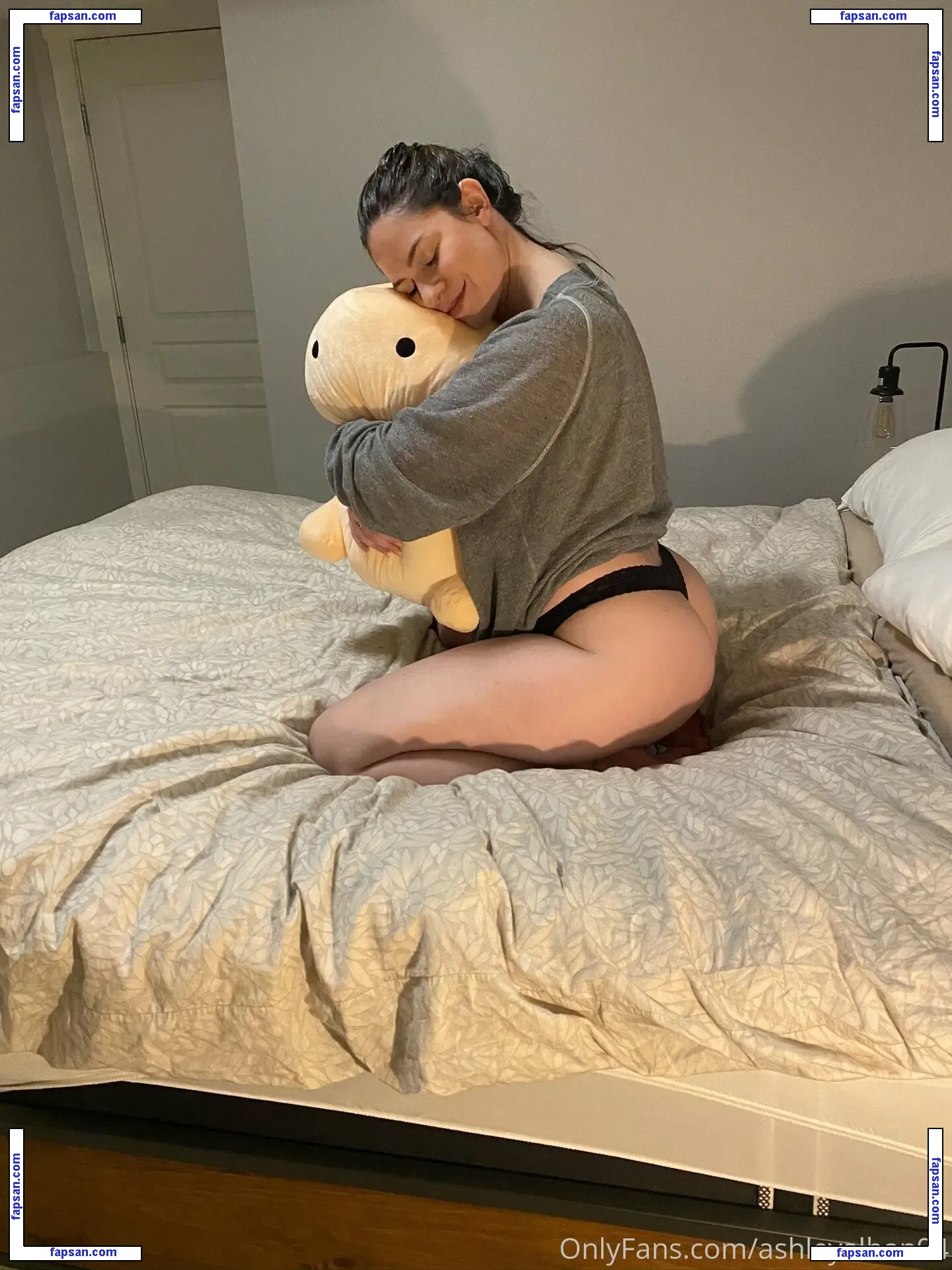 ashleyalban94 nude photo #0003 from OnlyFans