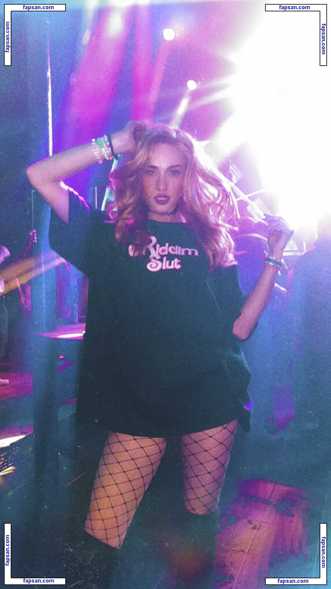 ashleyyy597 голая фото #0084 с Онлифанс