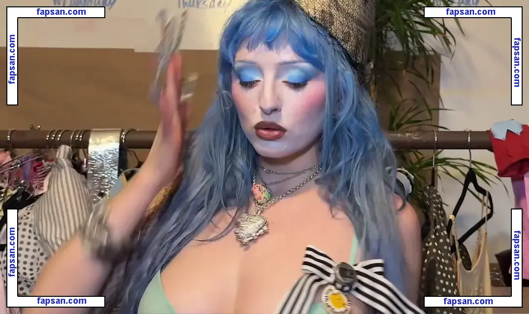 Ashnikko nude photo #0164 from OnlyFans