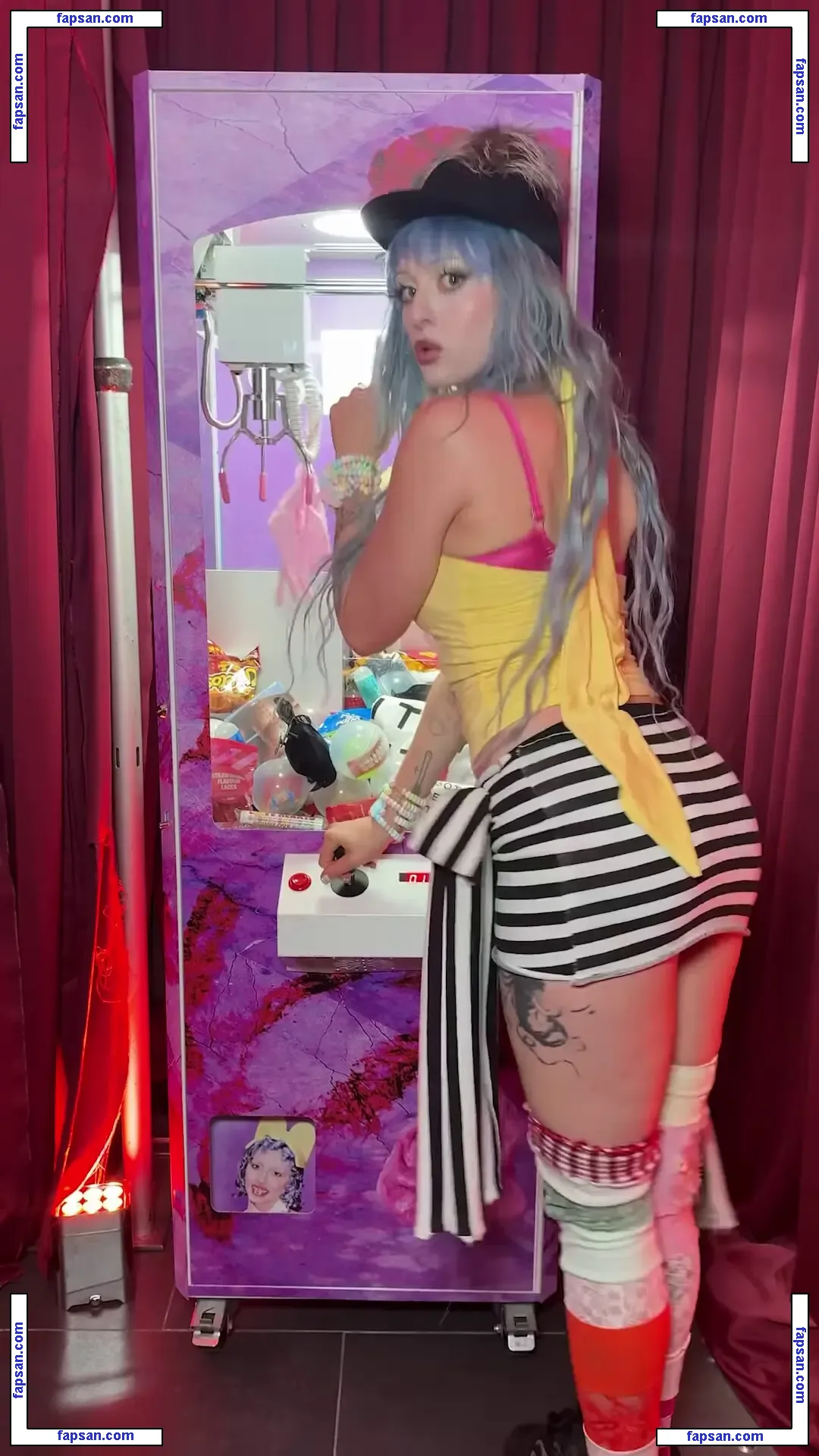 Ashnikko nude photo #0174 from OnlyFans