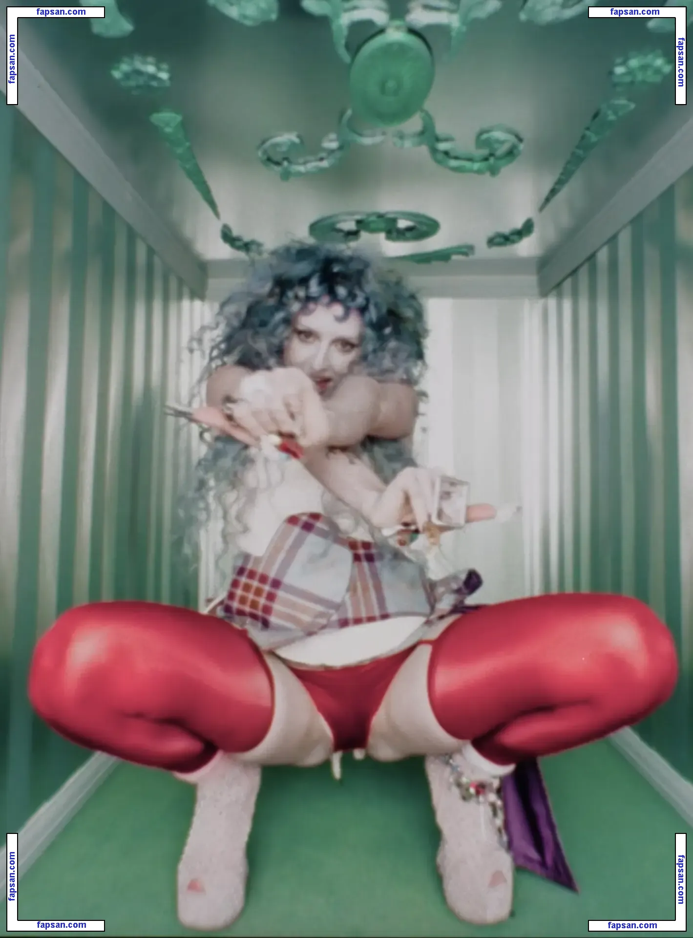 Ashnikko nude photo #0247 from OnlyFans