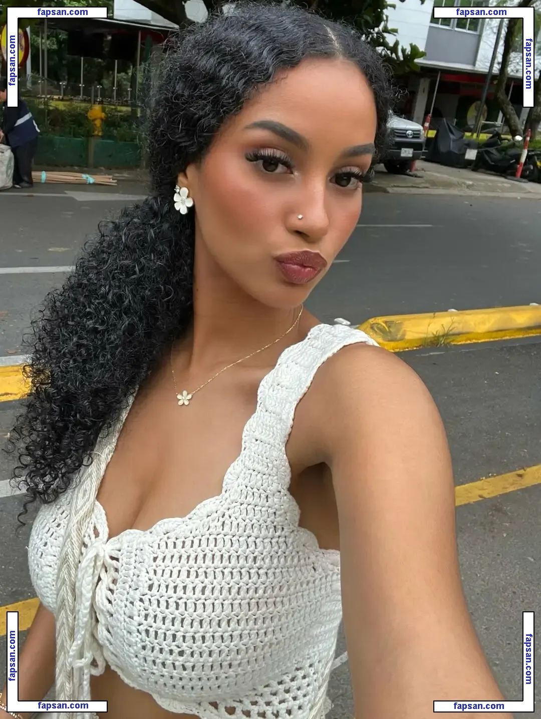 Ashrmx голая фото #0004 с Онлифанс