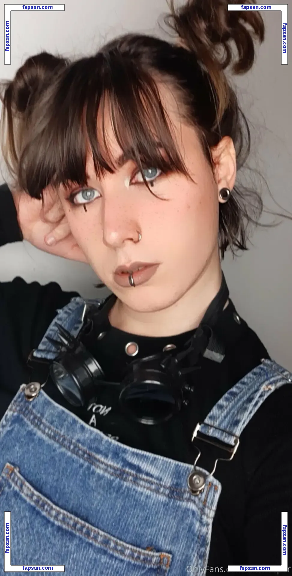 ashsleeper nude photo #0011 from OnlyFans
