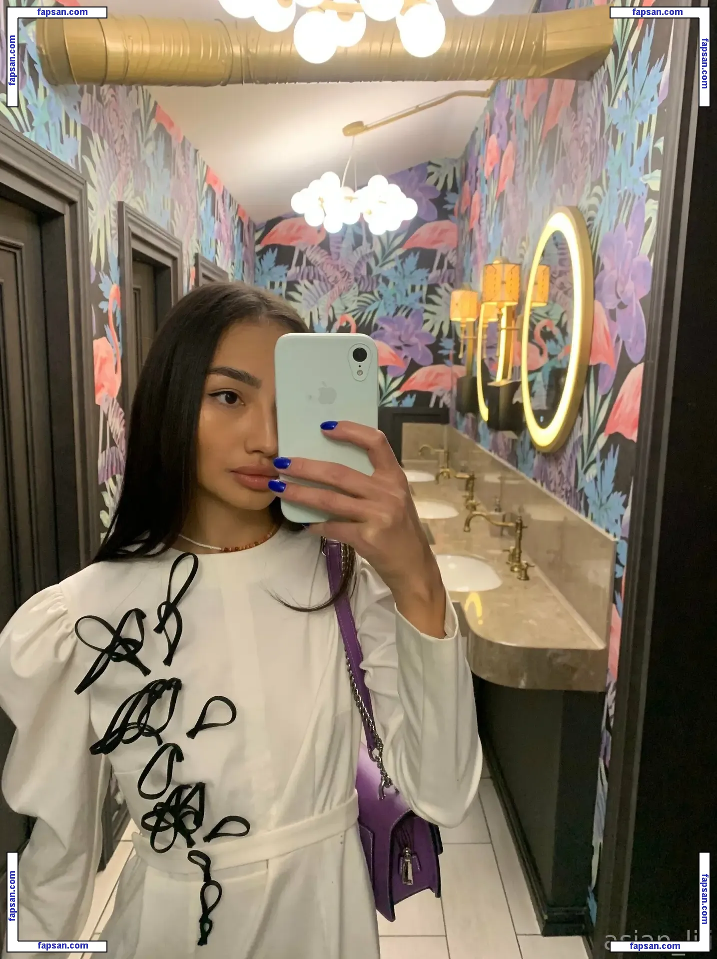 asian_lili nude photo #0018 from OnlyFans