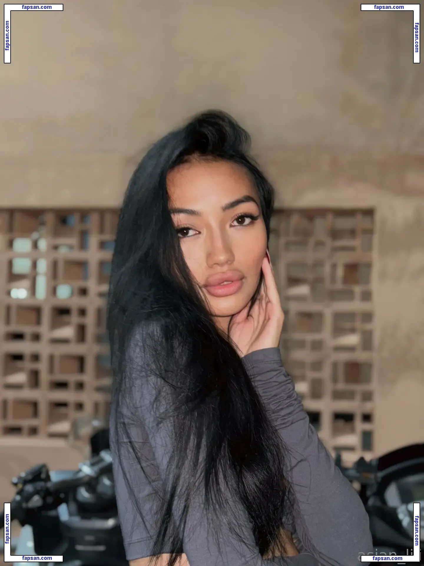 asian_lili nude photo #0024 from OnlyFans