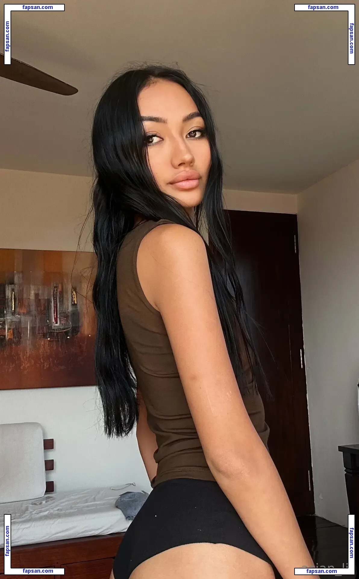asian_lili nude photo #0031 from OnlyFans