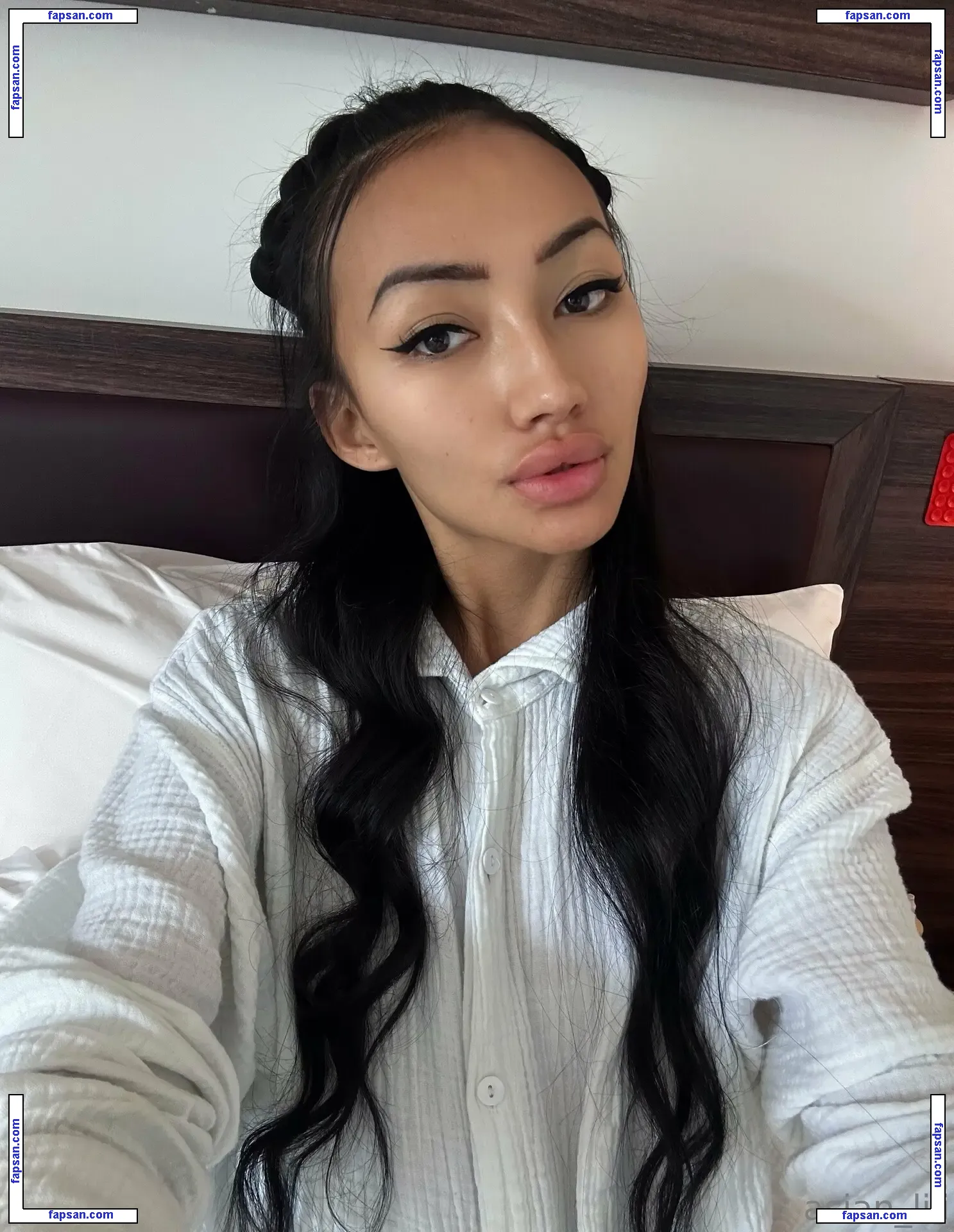 asian_lili nude photo #0038 from OnlyFans