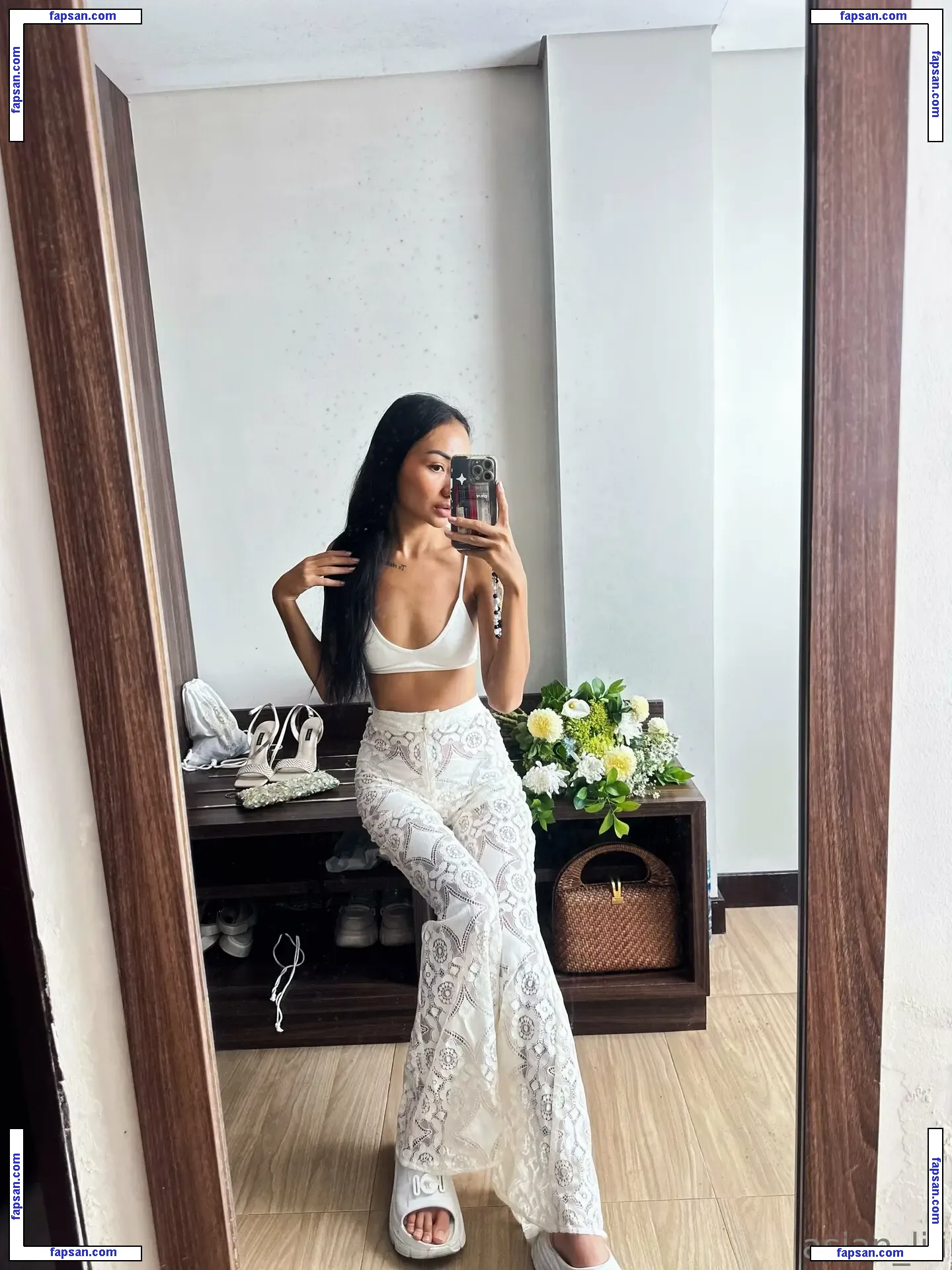asian_lili nude photo #0052 from OnlyFans