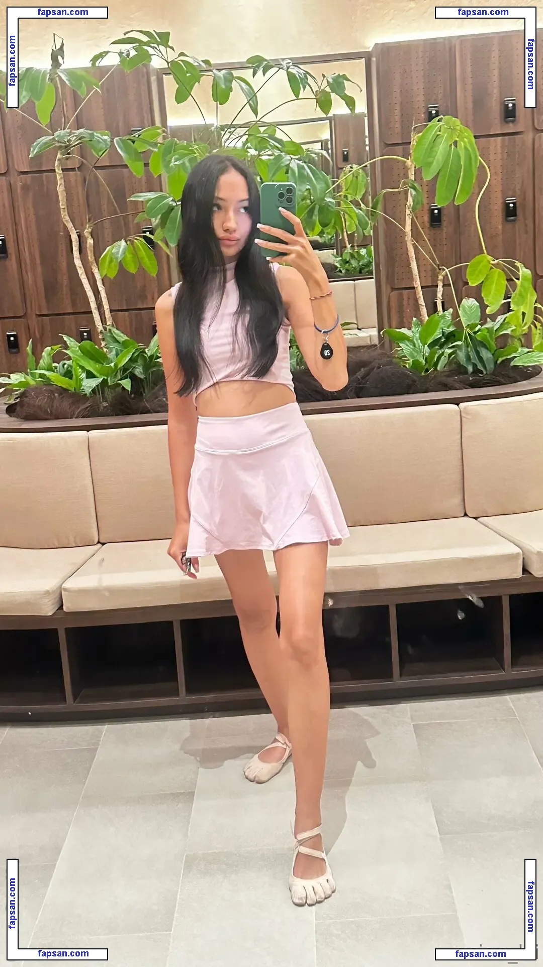 asian_lili nude photo #0062 from OnlyFans