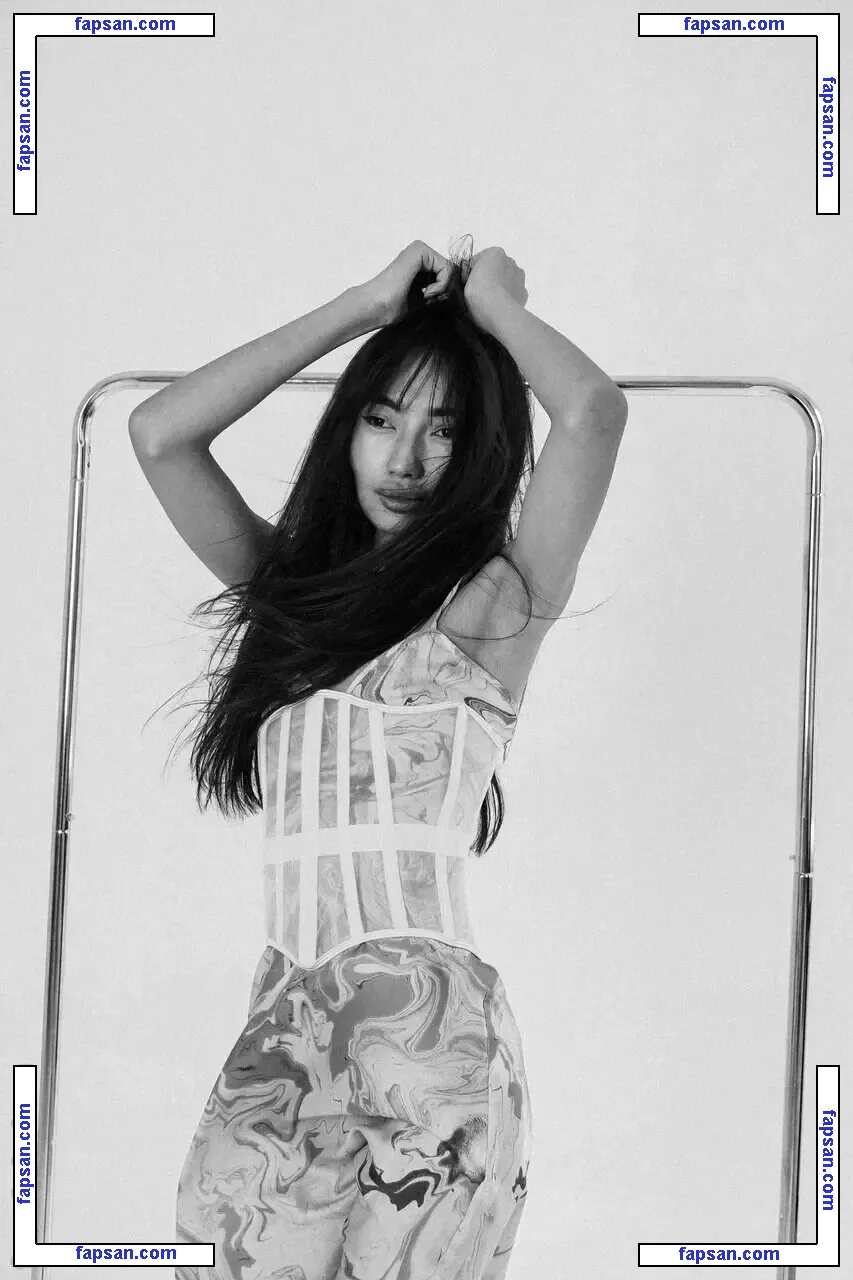 asian_lili nude photo #0071 from OnlyFans