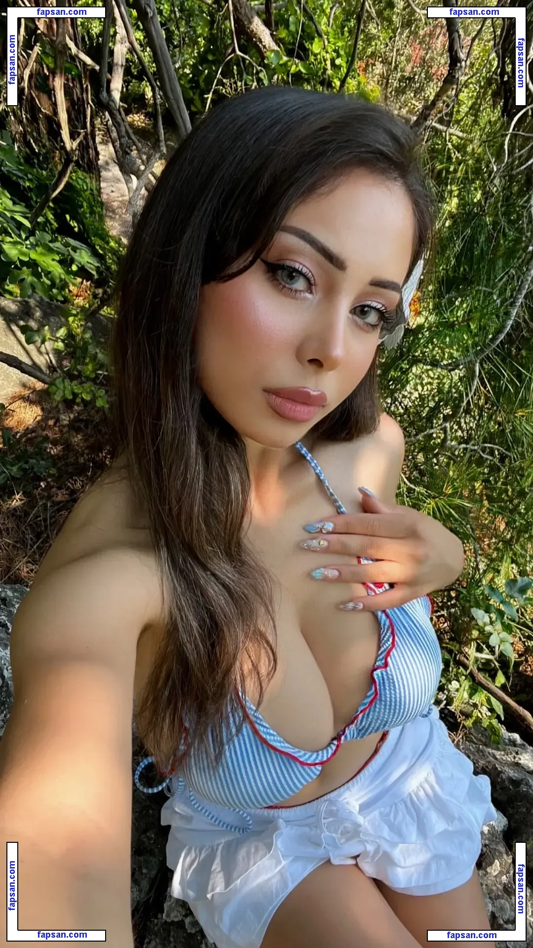 aslihel nude photo #0009 from OnlyFans