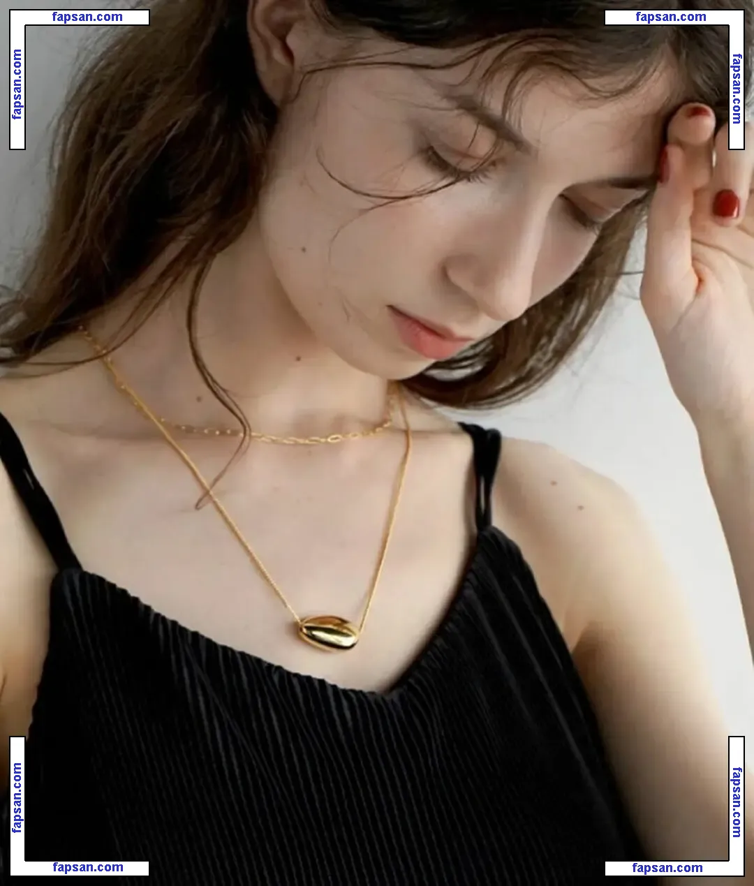 ASMR Alise nude photo #0032 from OnlyFans