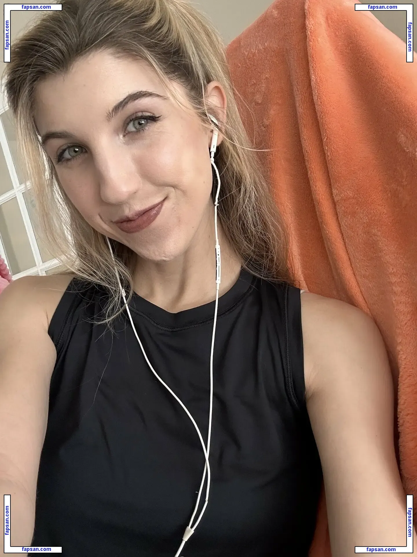 ASMR FrivolousFox nude photo #0009 from OnlyFans