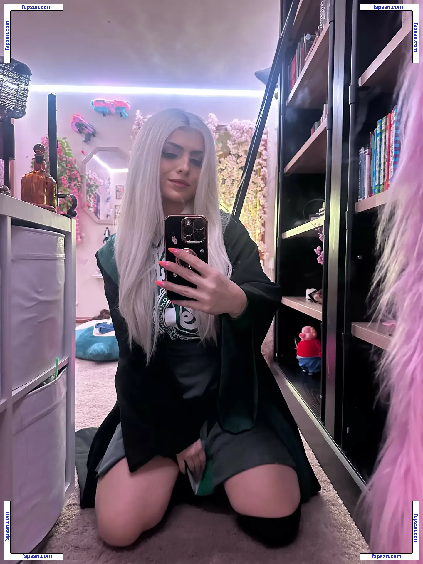 ASMR Shanny голая фото #0080 с Онлифанс