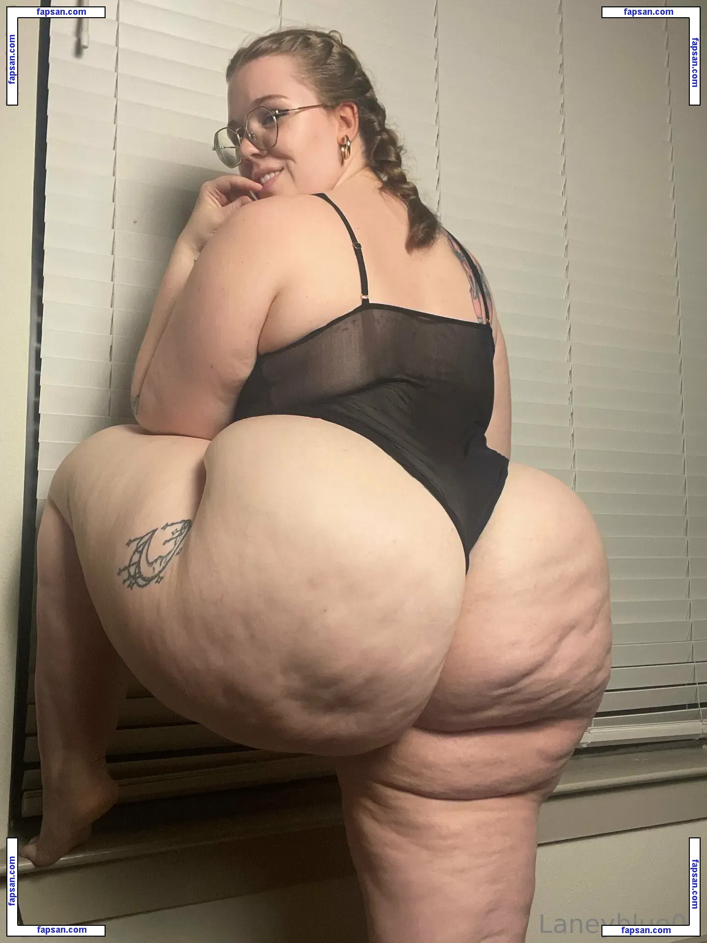 ASSZILLA nude photo #0007 from OnlyFans