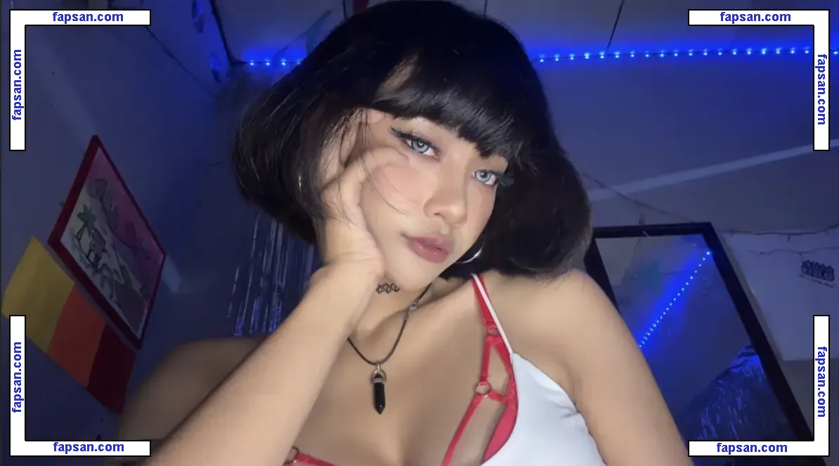 Atiqaaarn nude photo #0002 from OnlyFans