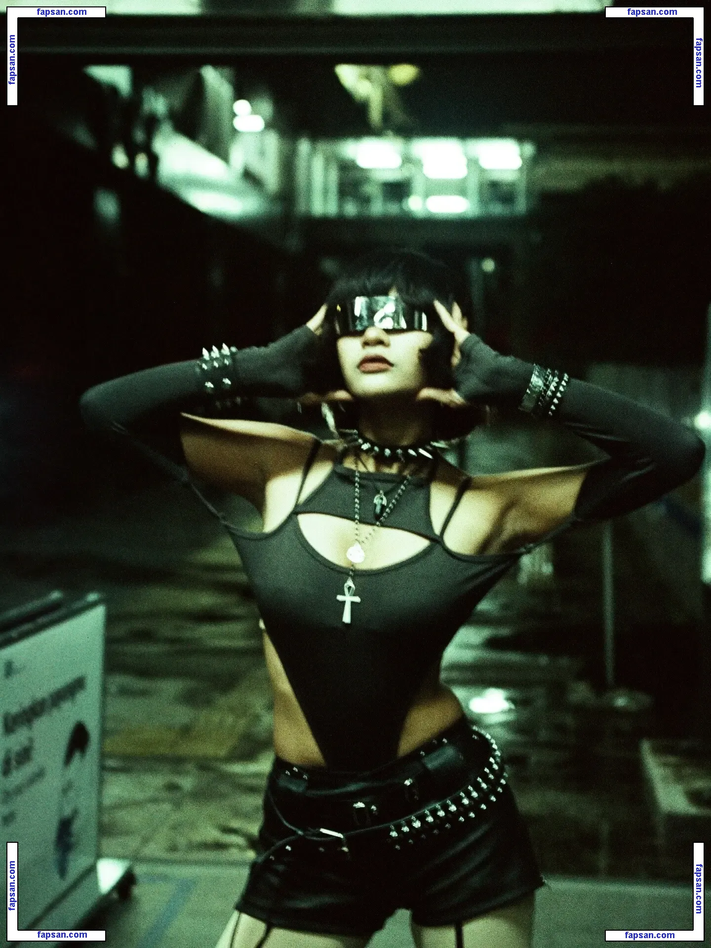 Atiqaaarn nude photo #0005 from OnlyFans