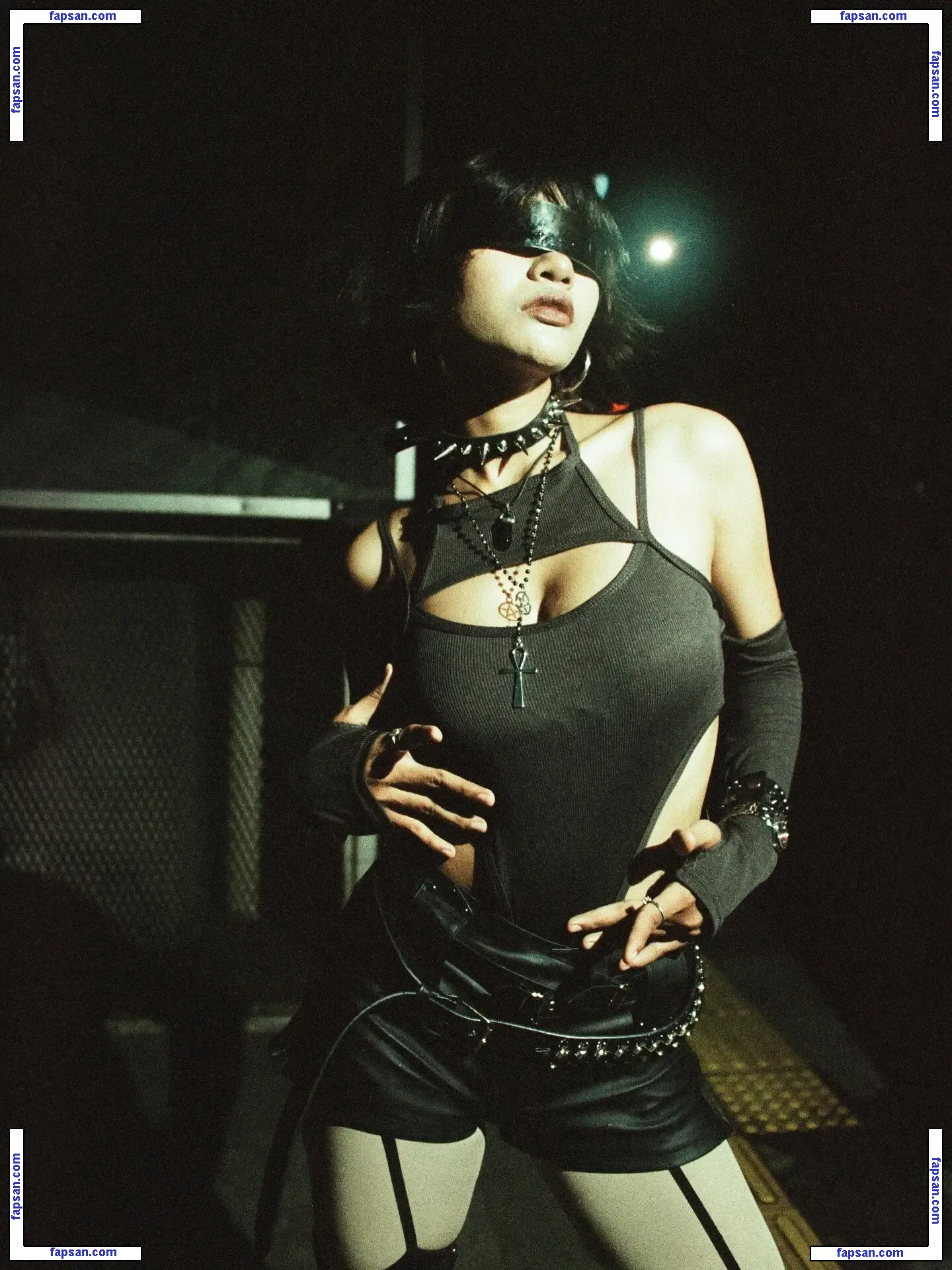 Atiqaaarn nude photo #0020 from OnlyFans