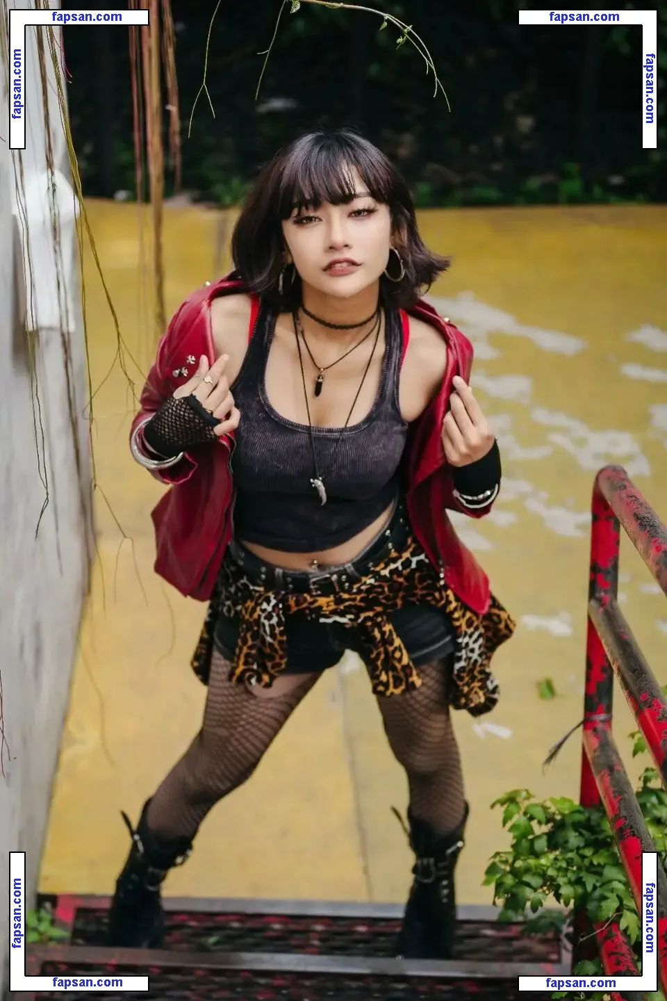 Atiqaaarn nude photo #0028 from OnlyFans