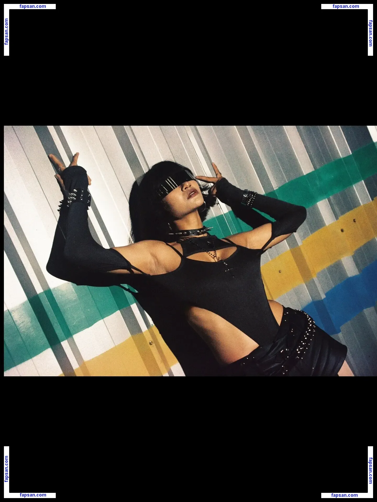 Atiqaaarn nude photo #0030 from OnlyFans