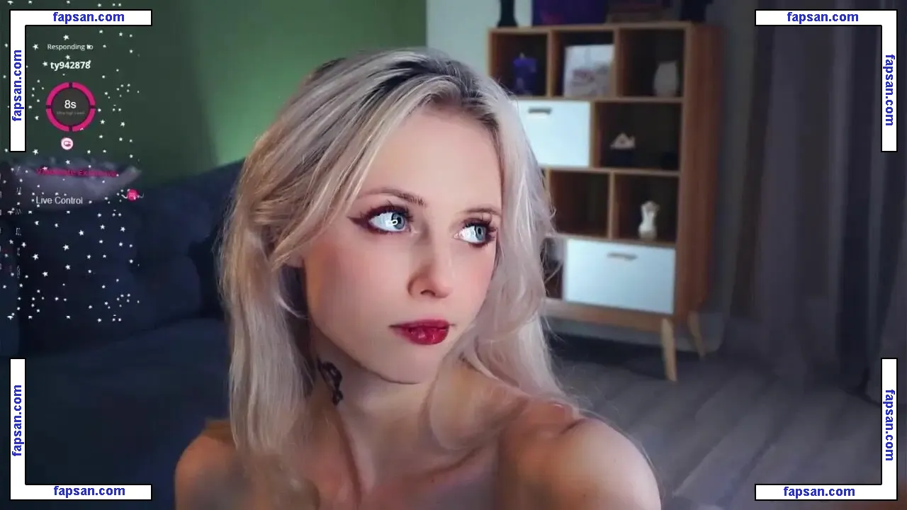 Audreycarvin nude photo #0010 from OnlyFans