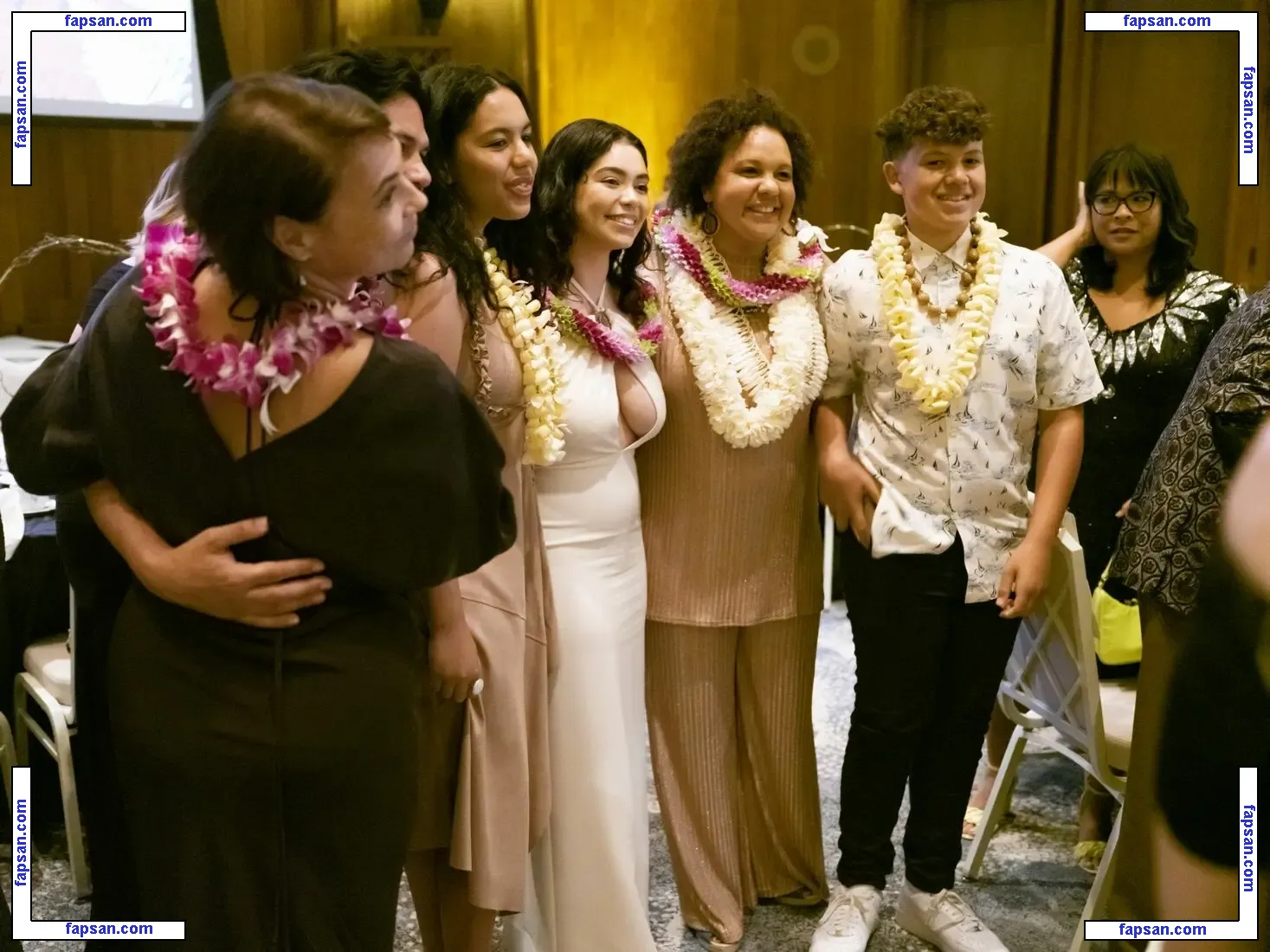 Auli'i Cravalho голая фото #0002 с Онлифанс