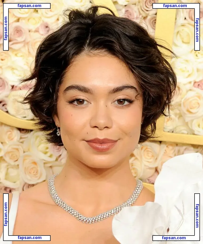 Auli'i Cravalho голая фото #0012 с Онлифанс