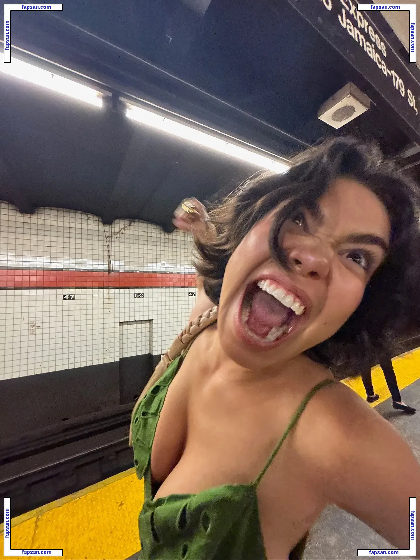 Auli’i Cravalho nude photo #0113 from OnlyFans