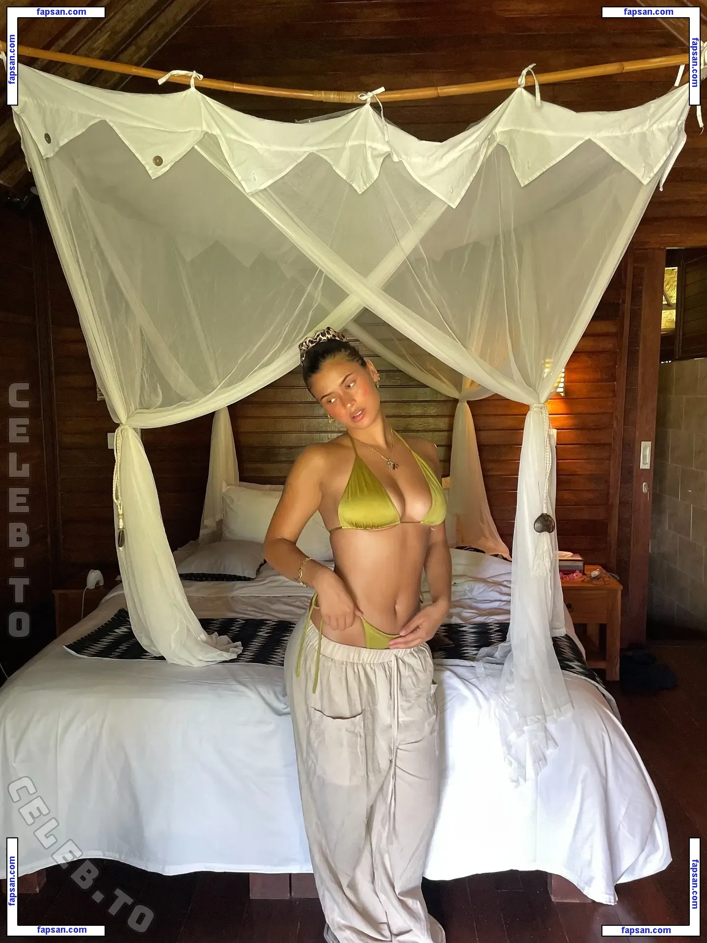 Aurelie_johann nude photo #0011 from OnlyFans