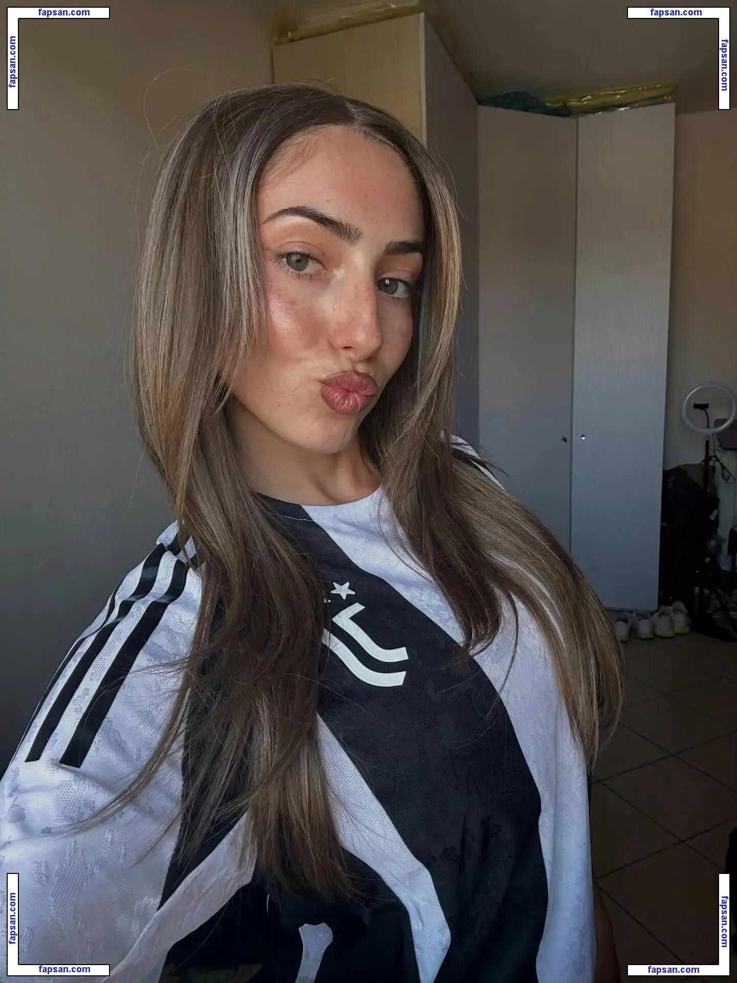 Aurora Becarelli голая фото #0068 с Онлифанс