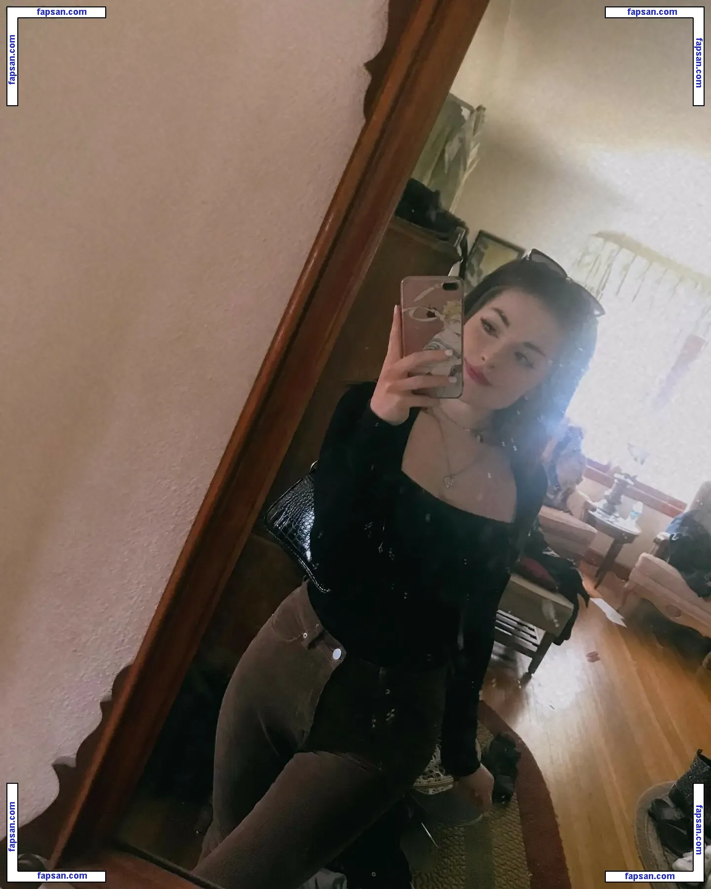 auroraiskira nude photo #0022 from OnlyFans