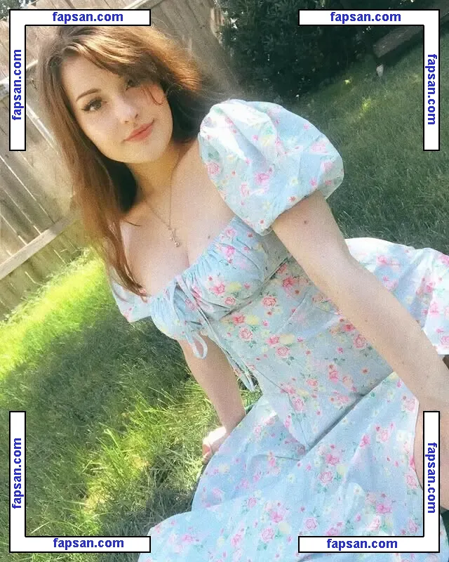 auroraiskira nude photo #0030 from OnlyFans