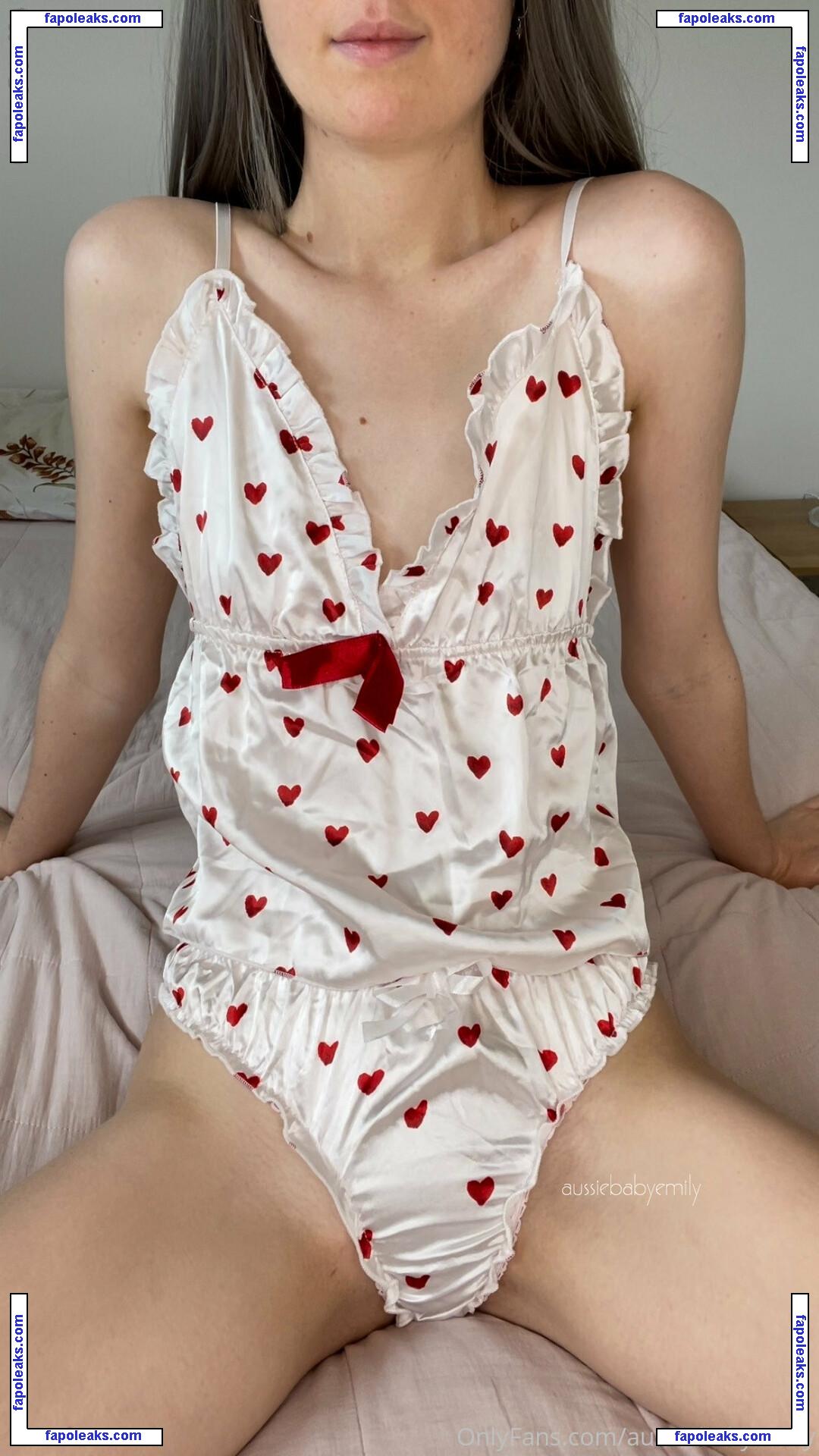 aussiebabyemily / pearnemily nude photo #0016 from OnlyFans