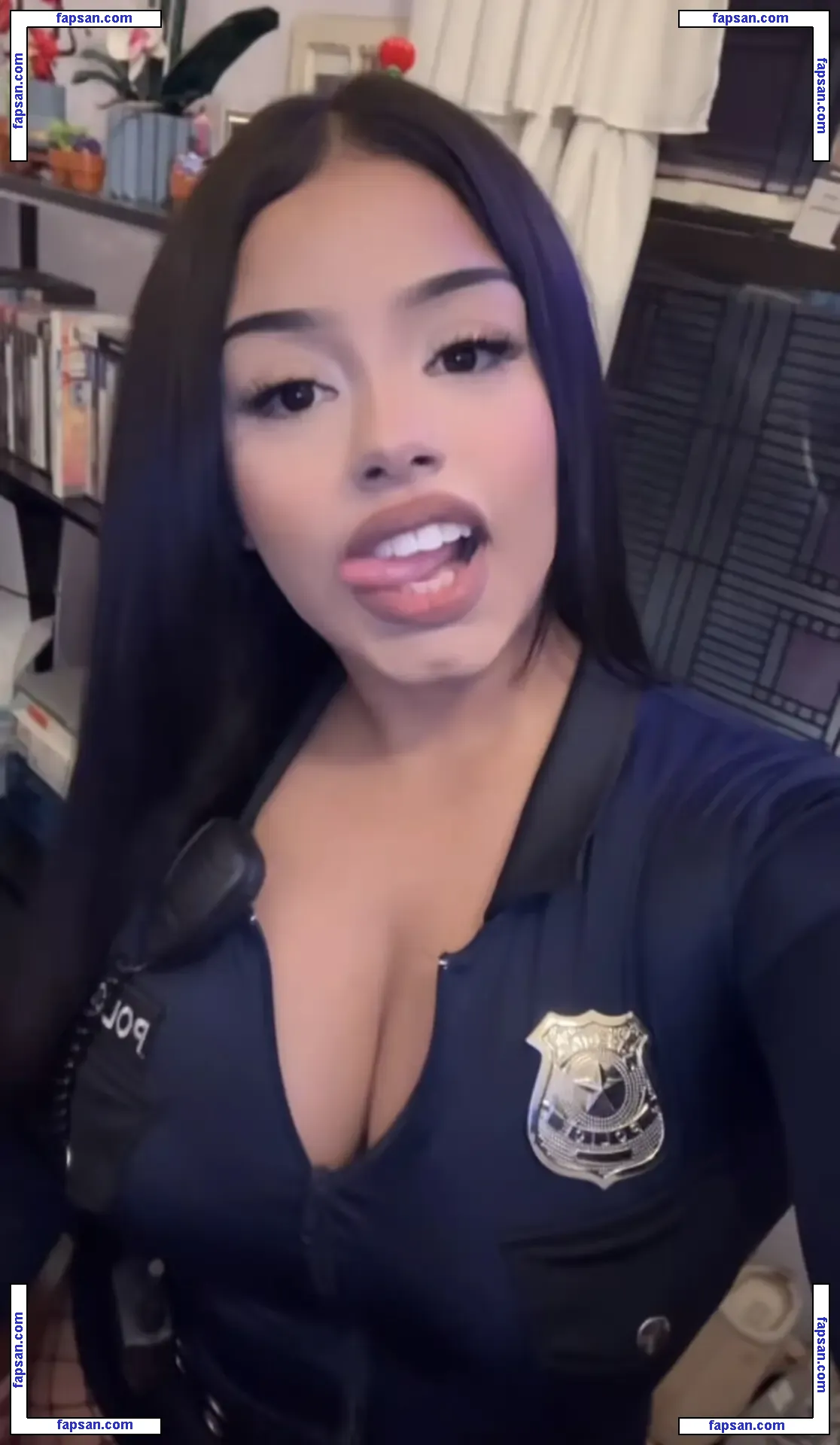 A.vriell голая фото #0061 с Онлифанс