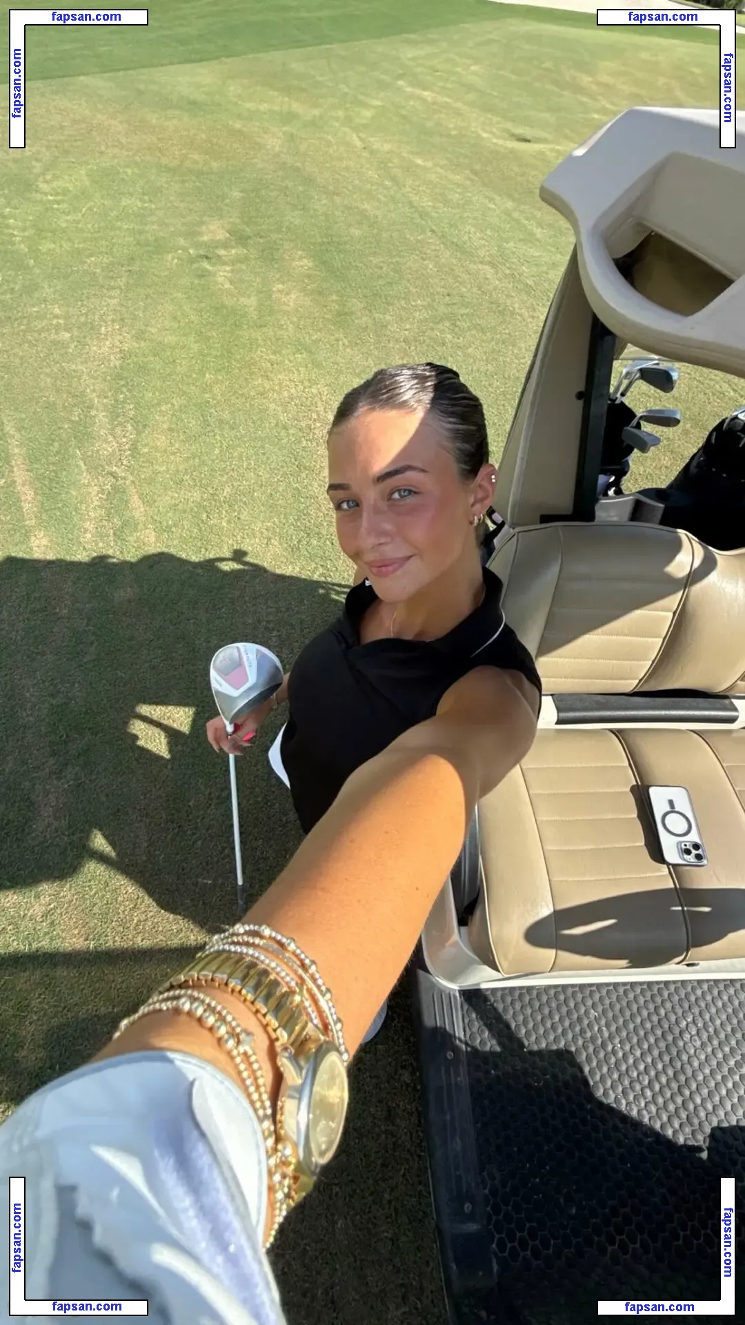 Ava Majury nude photo #0003 from OnlyFans