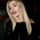 Ava Max голая #1076