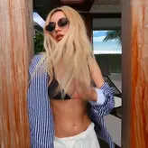 Ava Max голая #1083