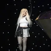Ava Max голая #1103