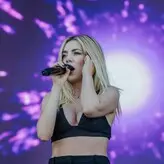 Ava Max голая #1108