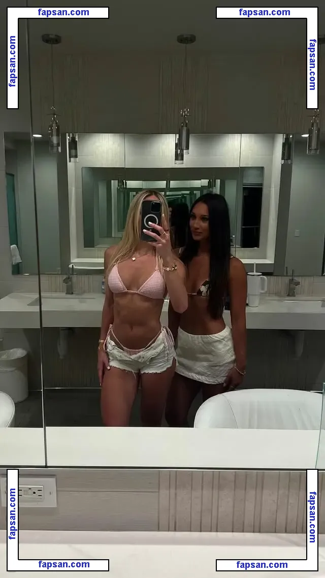 Ava Robar nude photo #0010 from OnlyFans