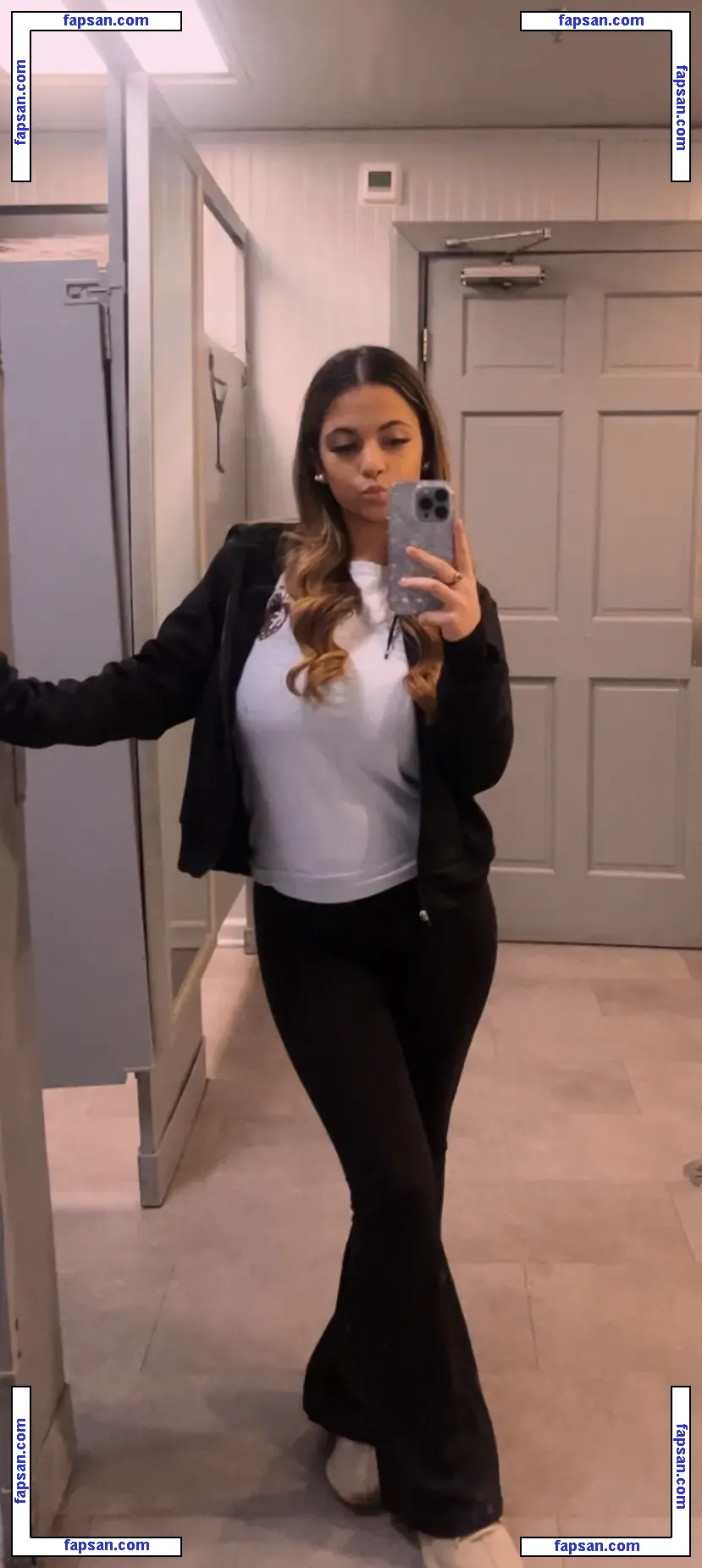 Ava Schillaci nude photo #0036 from OnlyFans