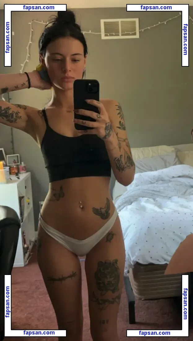 Ava Vecchione nude photo #0002 from OnlyFans