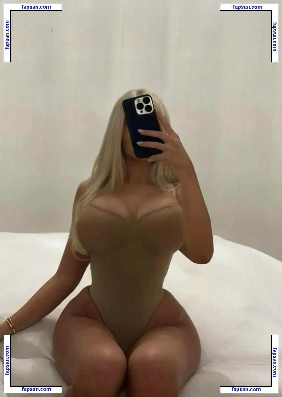 Avangelina Reznikova nude photo #0002 from OnlyFans