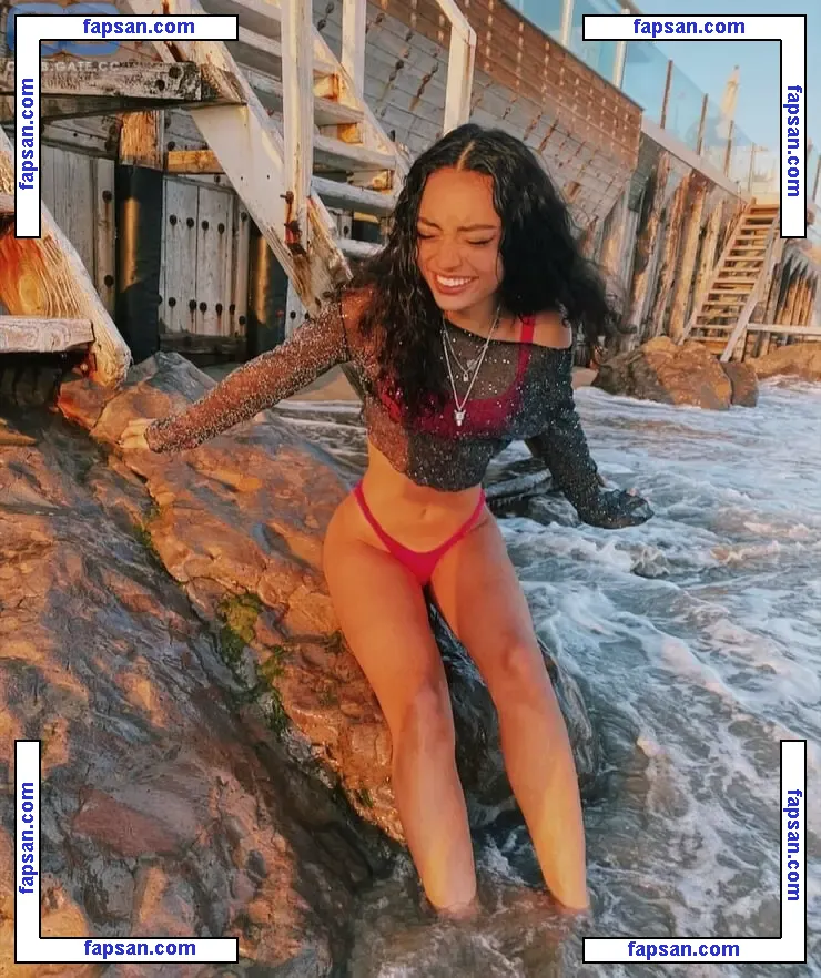 Avani Gregg nude photo #0311 from OnlyFans