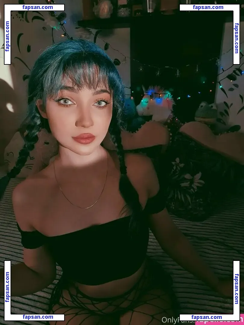 Avery Mia nude photo #0011 from OnlyFans