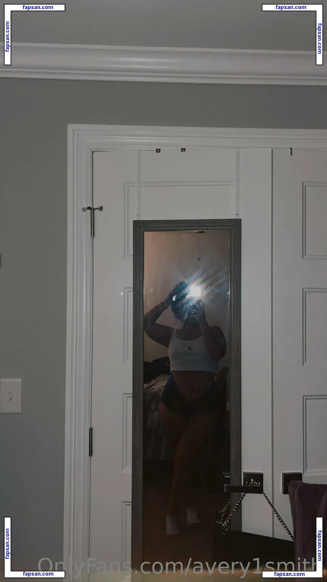 avery1smith nude photo #0003 from OnlyFans