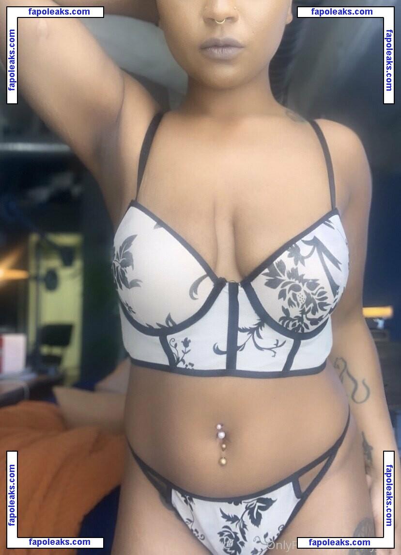 averyjane / sundaypeachess nude photo #0014 from OnlyFans