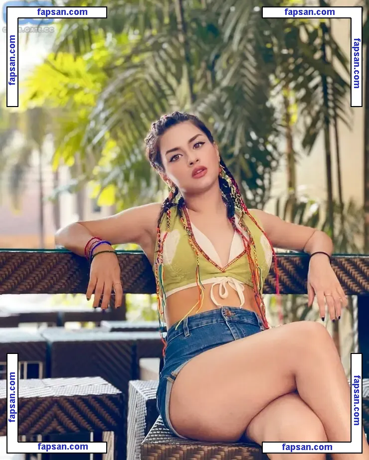 Avneet Kaur nude photo #0029 from OnlyFans